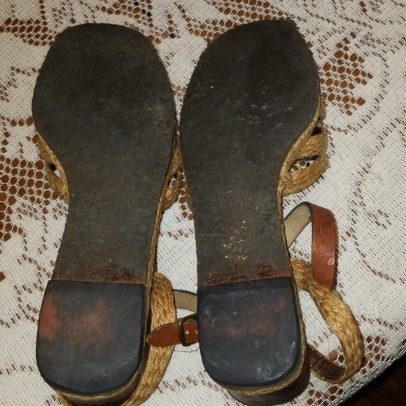 🛍💜Wooden & Burlap style sandals🌹😊 - Picture 8 of 8